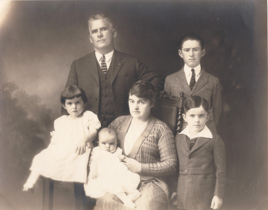 1923 Prindiville Family Portrait, George, Gerald, Nano, Helen, Catherine, George.